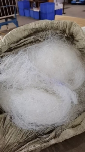 长期出售玩具厂下来的pbt复合pet废丝，杂色废丝，现货10吨