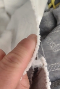 长期出售床垫厂下脚料，床垫厂边角料，绗棉