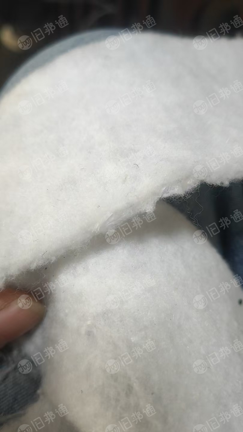 长期出售装颗粒下来的毛毡布边角料，废布料，含蚕丝