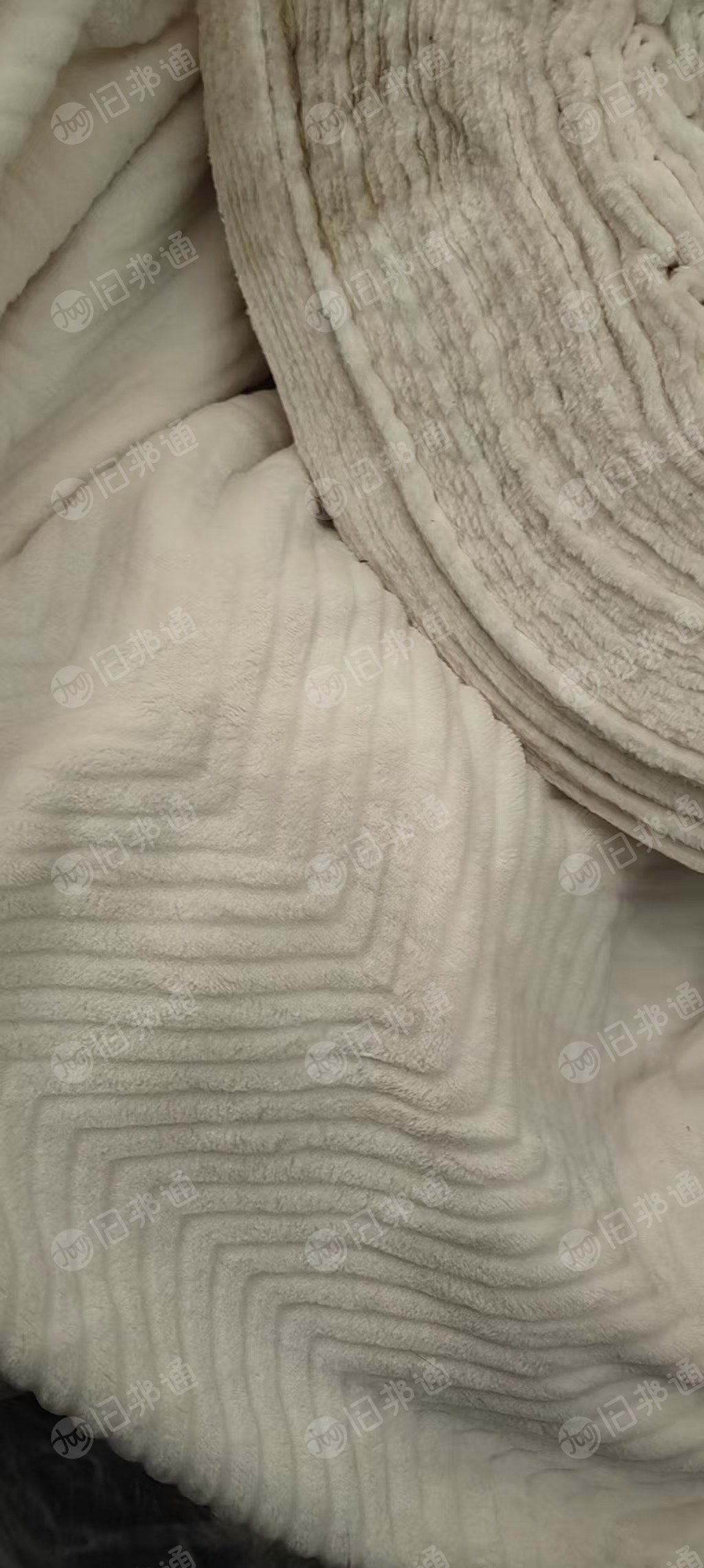 长期出售法兰绒，珊瑚绒，库存绒布，现货八九吨