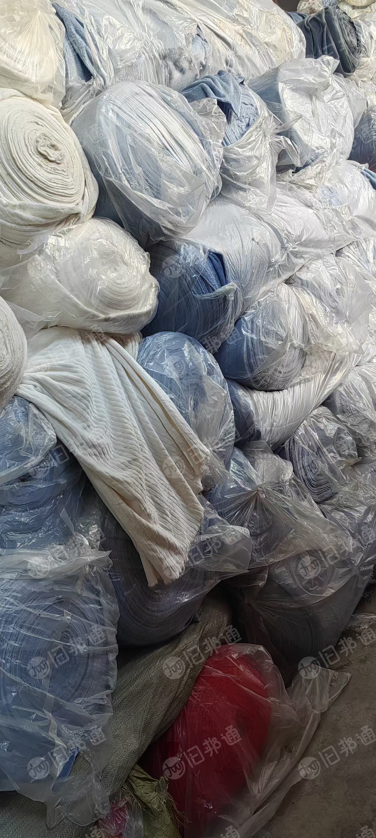 长期出售法兰绒，珊瑚绒，库存绒布，现货八九吨