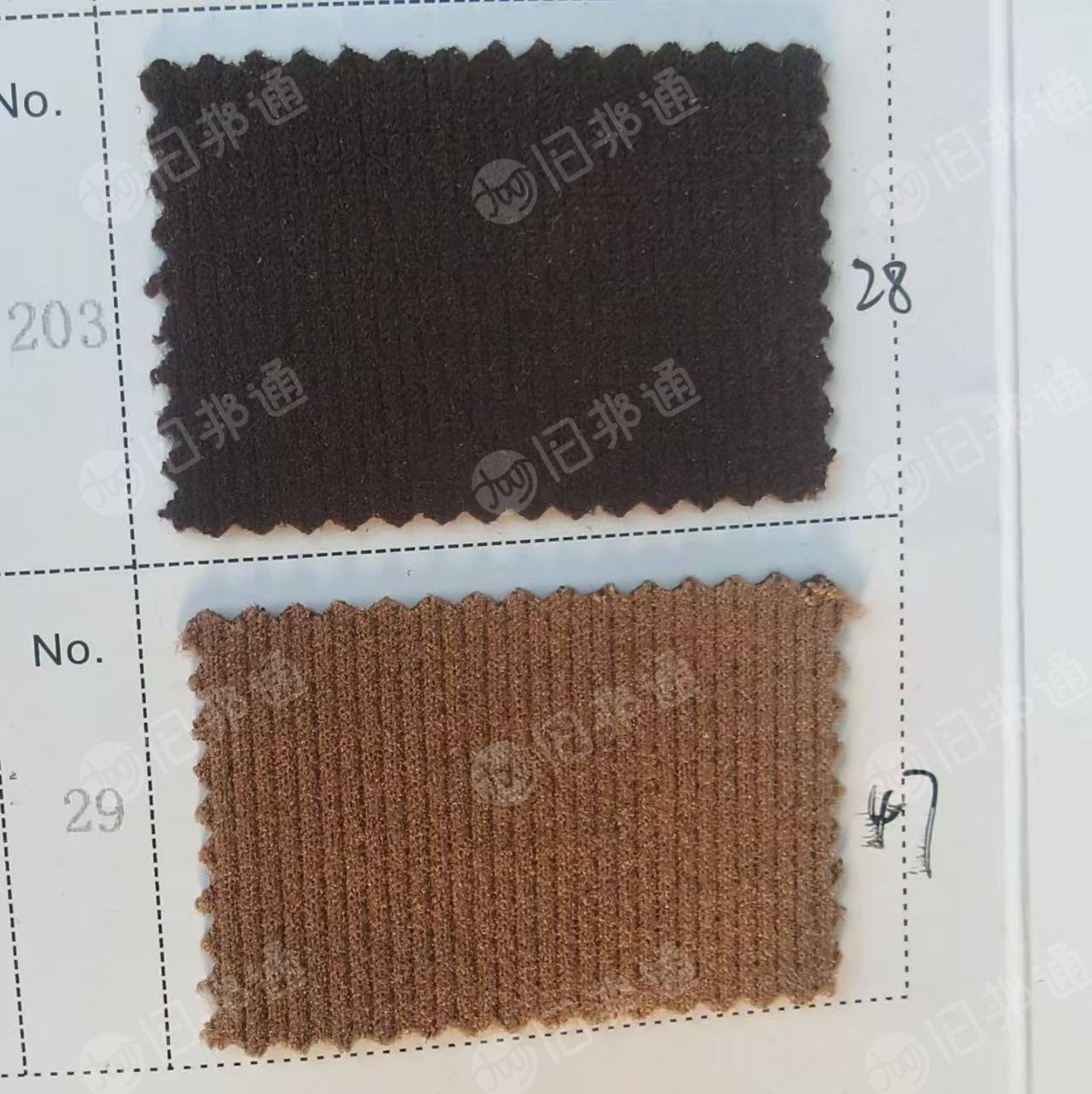 出售人棉套装面料，库存布，有5个颜色黑色为主， 门幅160克重440，现货有1000多匹