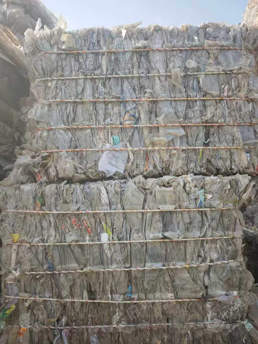 长期出售生活吸塑盒压块