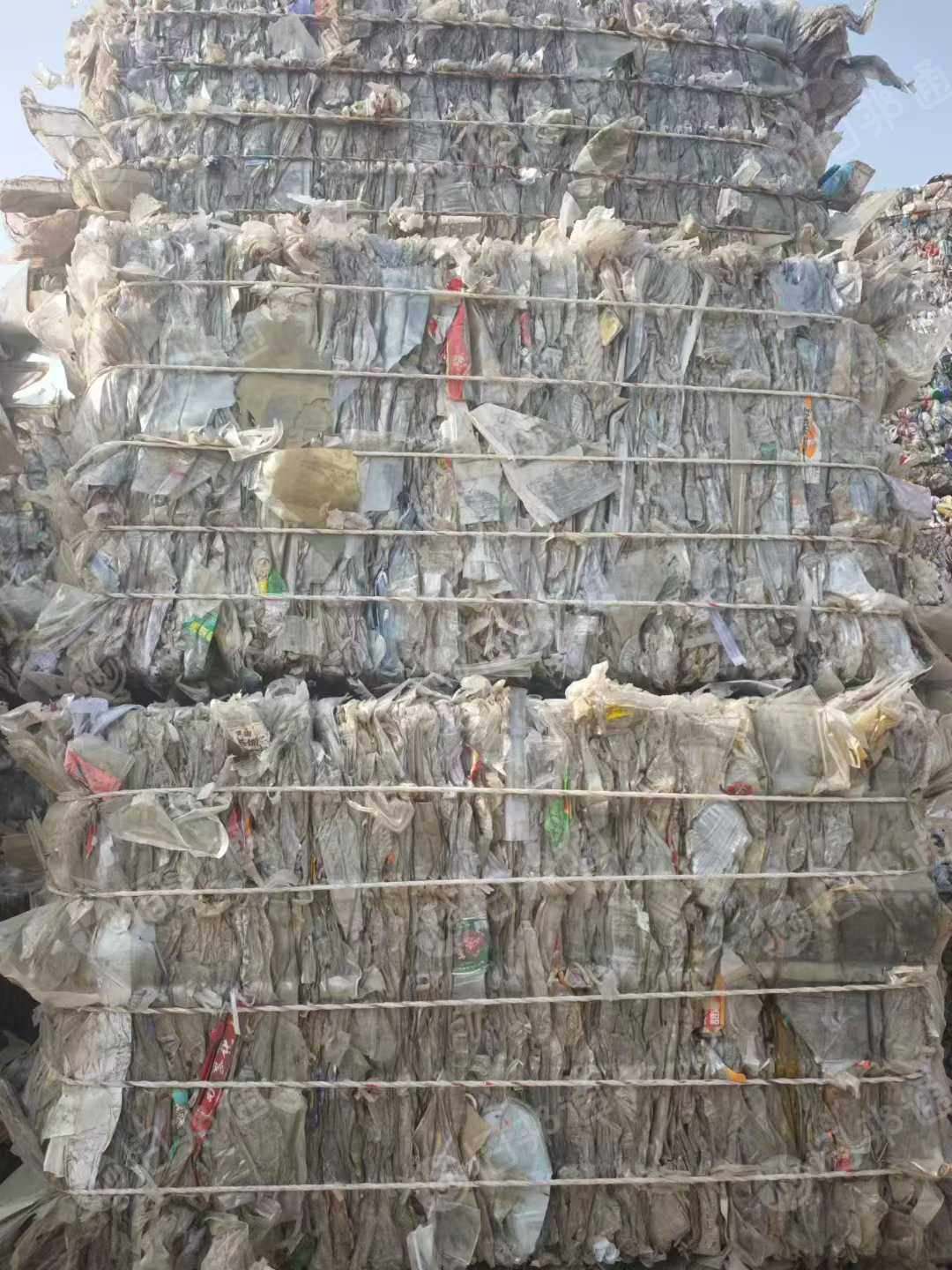 长期出售生活吸塑盒压块