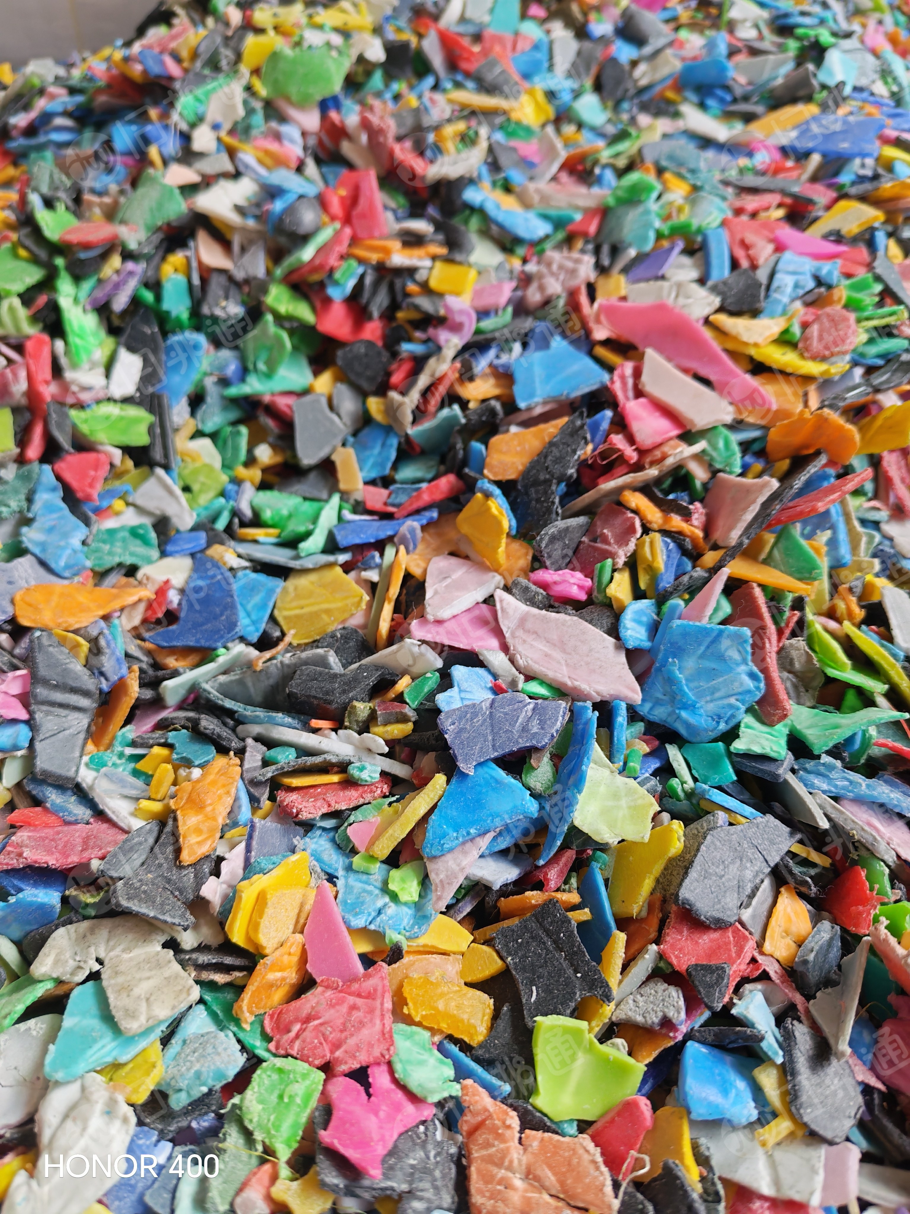 长期出售童车破碎料,清洗甩干,现货够车