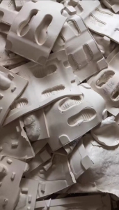 长期出售硅胶废料，铝膜废料，月供10多吨