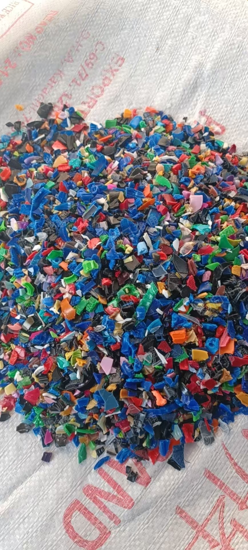 出售纯花丙破碎料，全漂的，月供百吨