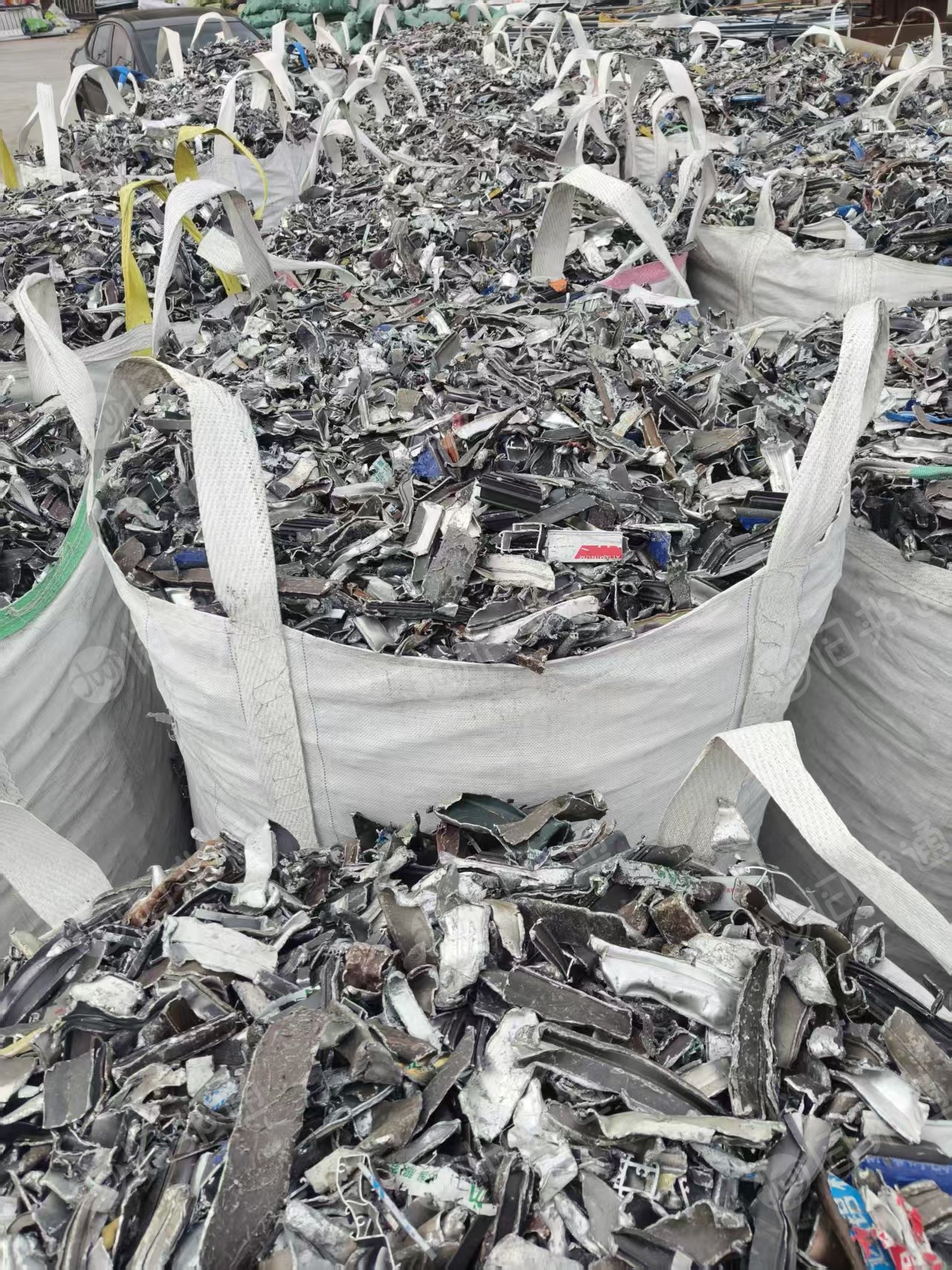 出售铝合金破碎料，现货一挂车