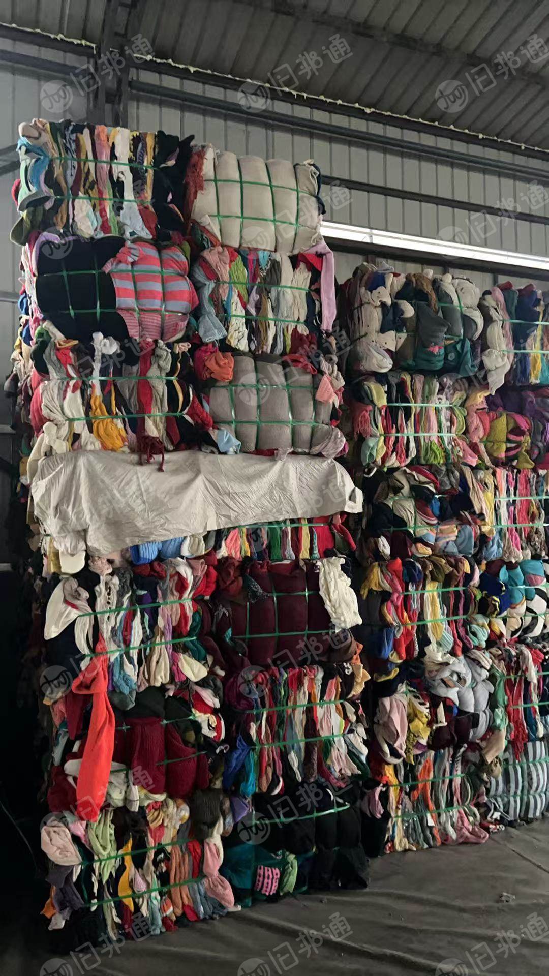 长期出售旧衣服全品类，大白，二白，毛衣开花料等，月供几百吨，在湖北武汉