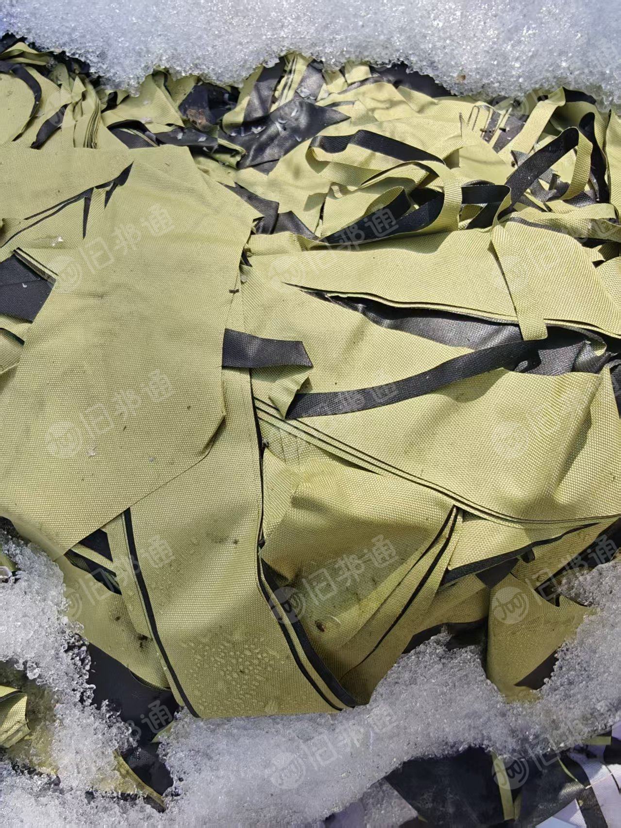 长期出售雨伞废布，涤纶废布，带涂层的，月供几百吨，可以做开花用