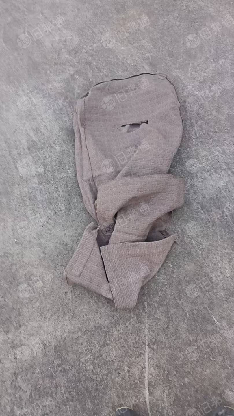 长期出售飞机上下来的纯羊毛废料，羊毛座套，灰色比较多，宝蓝色少，现货一两吨