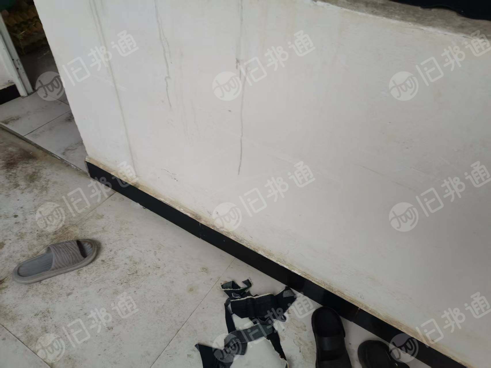 长期出售纯棉牛仔废布，牛仔碎布，牛仔边角料，现货十几吨