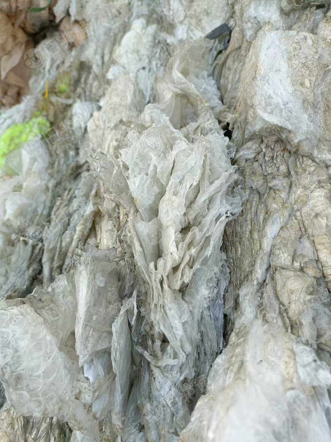 出售工厂水洗二白膜废料，现货一挂车
