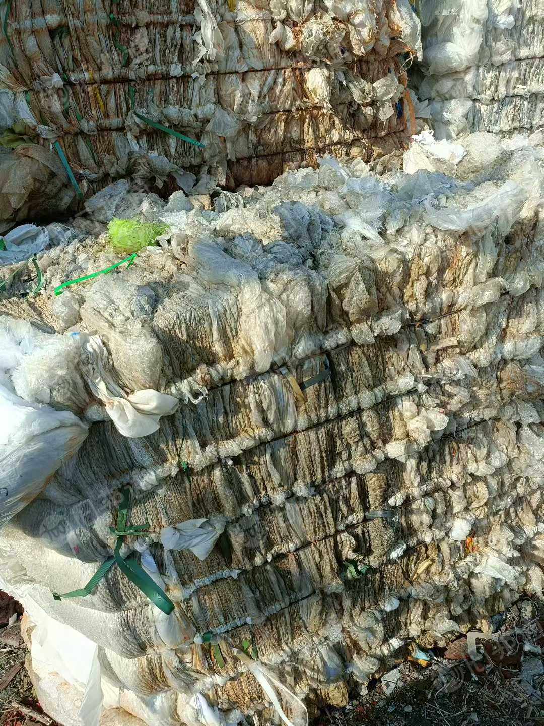 出售工厂水洗二白膜废料，现货一挂车