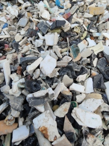 出售PVC盐底料，PVC盐底破碎料，现货80吨