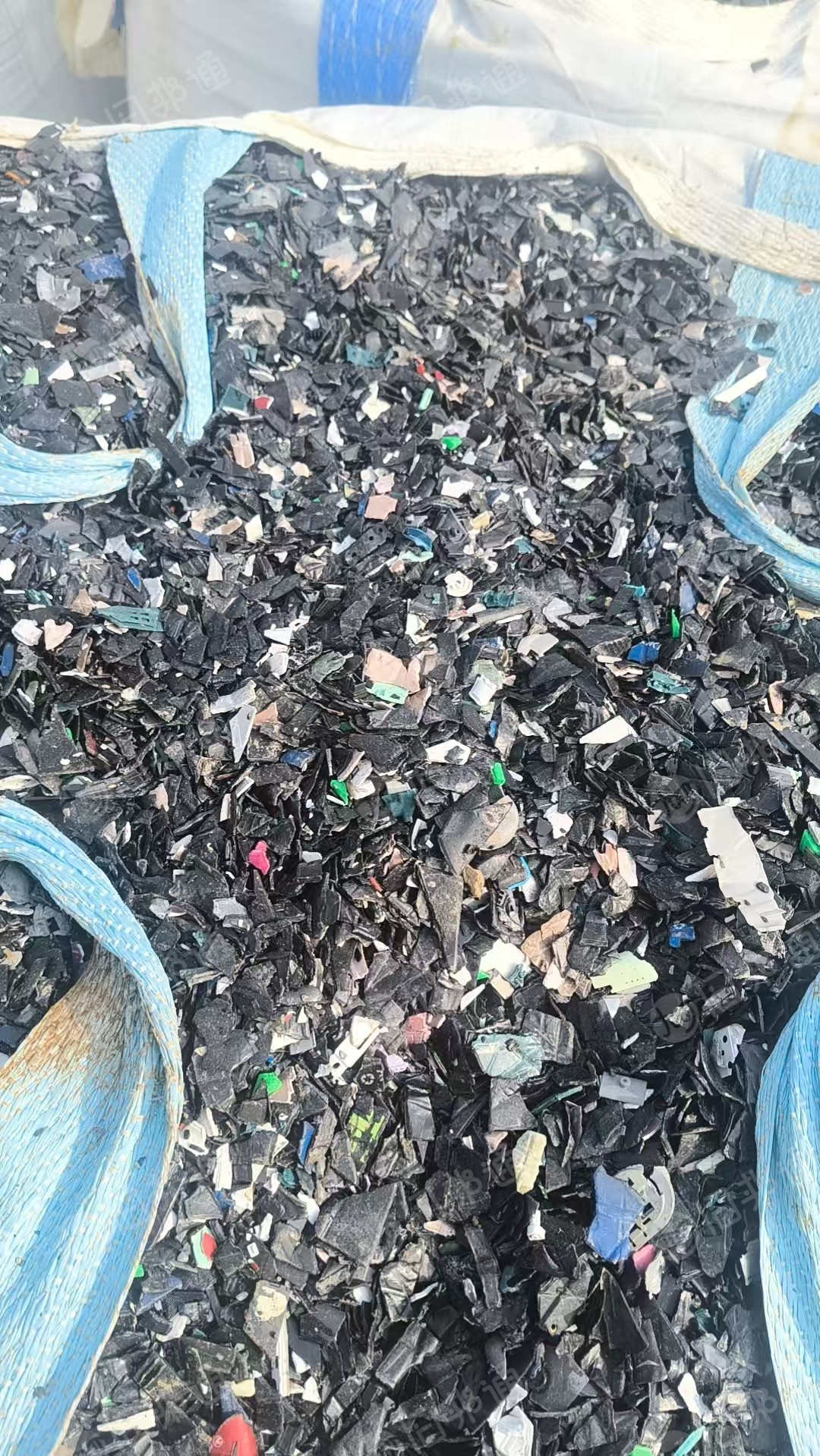 出售ABS/PC合金破碎料，现货9.6米一车