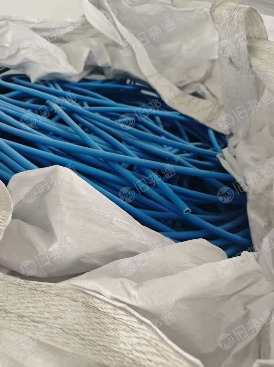 出售工厂下来的PVC电缆皮和机头料,机头料现货20吨左右