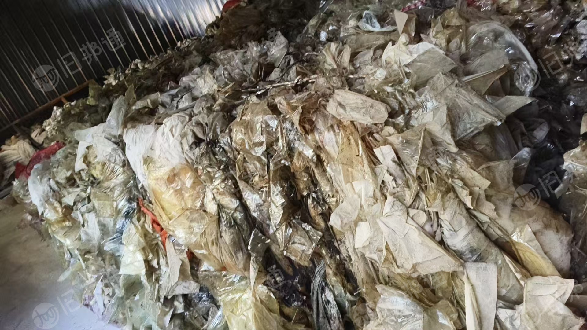 长期大量回收塑料炼油料，机头料，高低压膜，杂膜