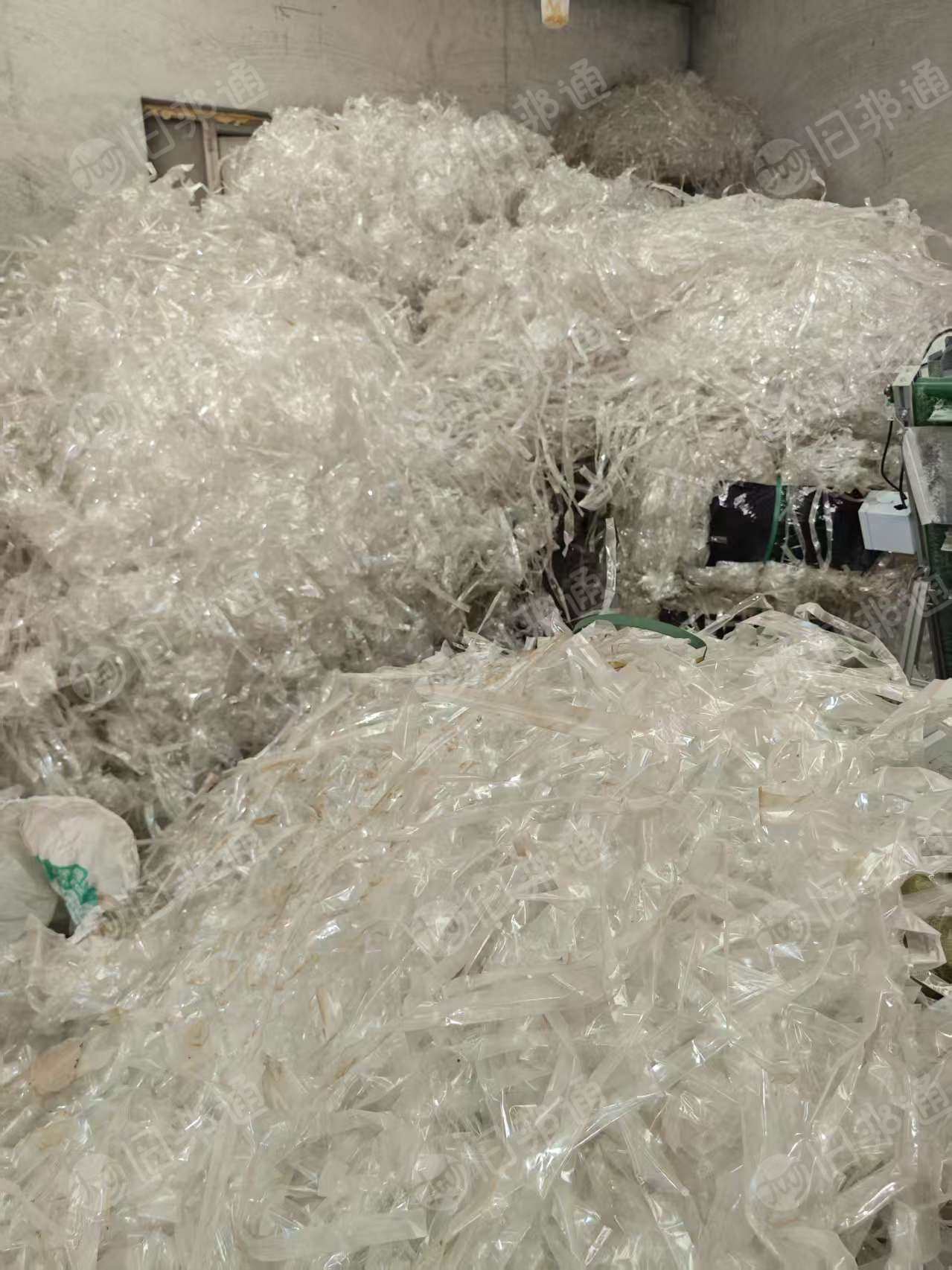 出售PET膜废料，有无胶和带胶两种