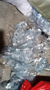 长期出售透明PVC膜废料，箱包厂下来的，现货20多吨