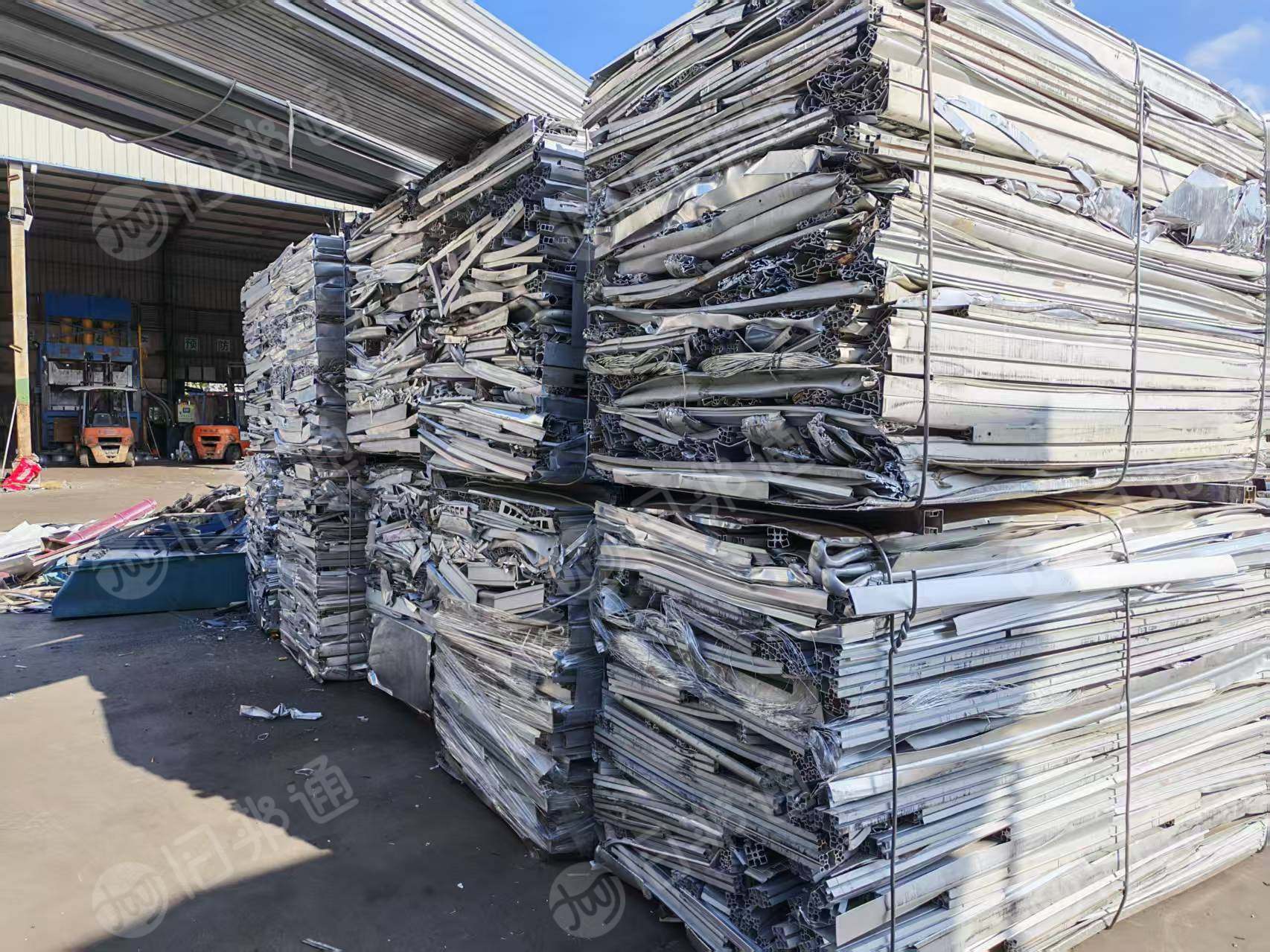 出售铝合金厚料，做铝锭铝棒的都有