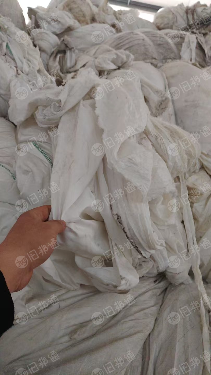 长期大量出售染厂下来的涤纶废布，涤纶边角料，现货几百吨