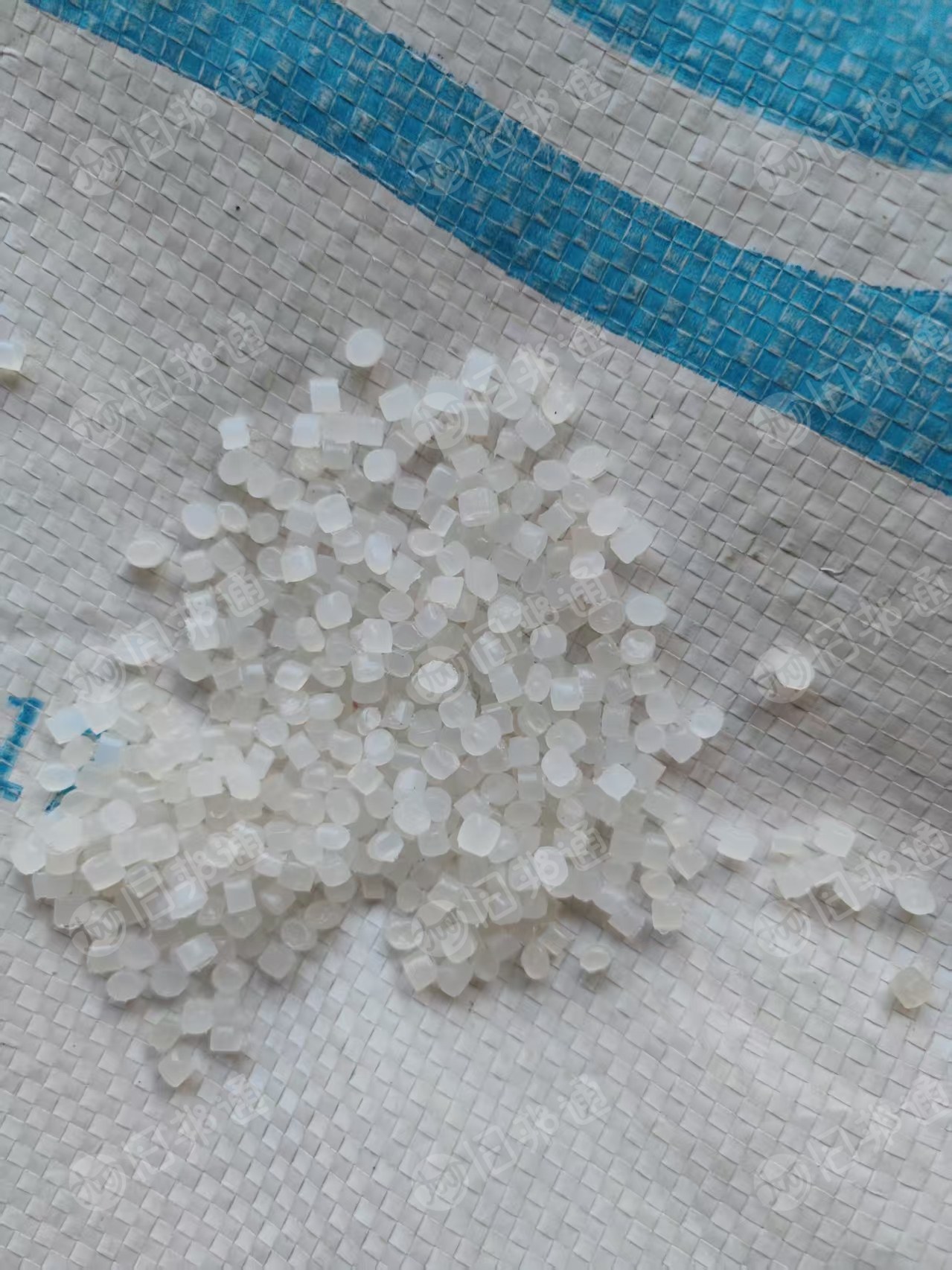 出售高压颗粒，自封袋花高压颗粒，过80目，吹膜用