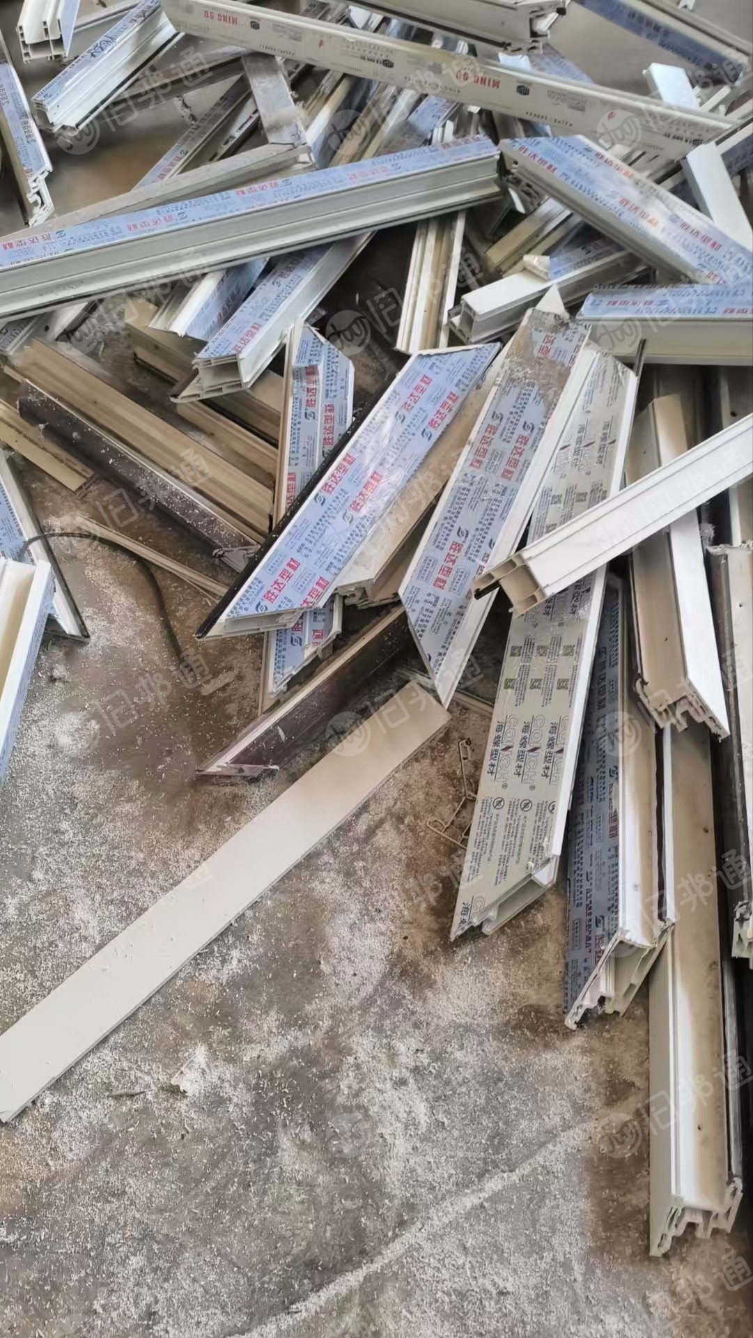 出售塑钢毛料，现货二十几吨