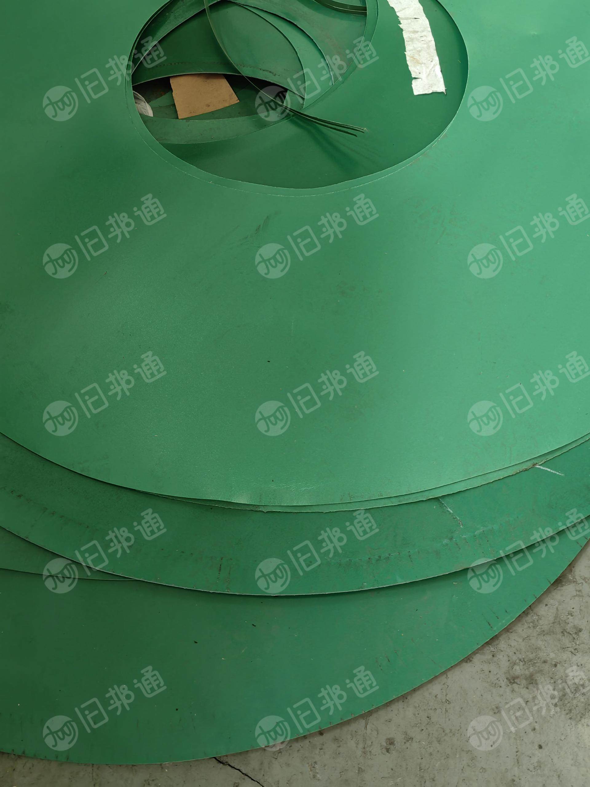 出售PE钢卷皮毛料，浮水的，月供15吨