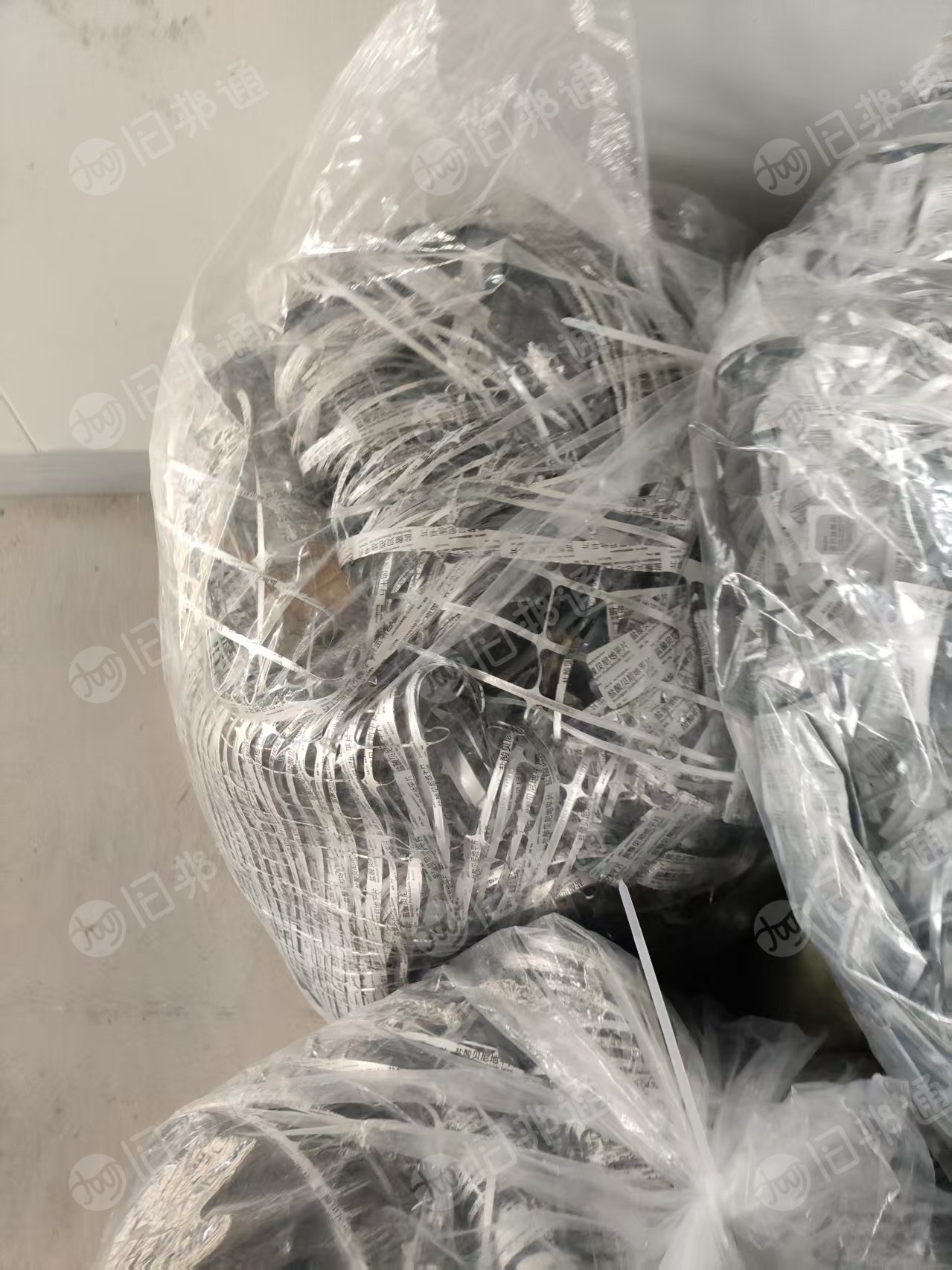 出售PVC药板边角料，大多都是单面铝，月供50吨