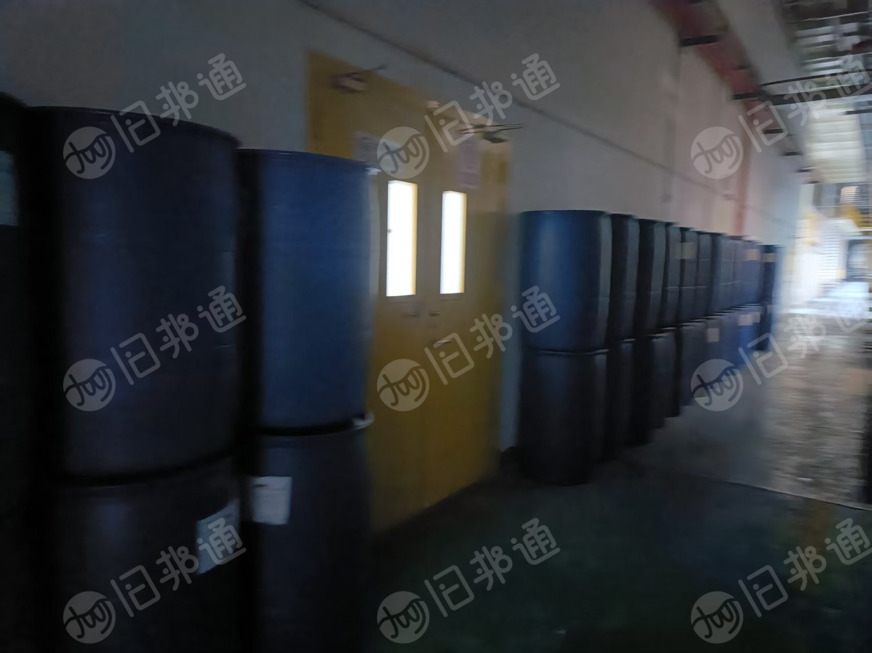 出售二手蓝桶料，大小蓝桶都有，装化工原料下来的，月供200多个