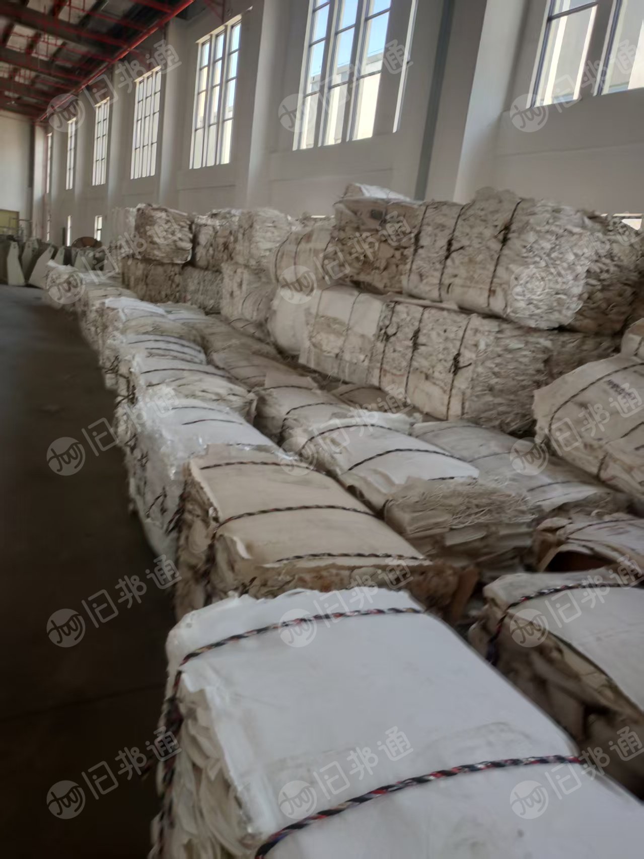 长期出售原木浆餐盒纸切边料，白色和本色分开打包