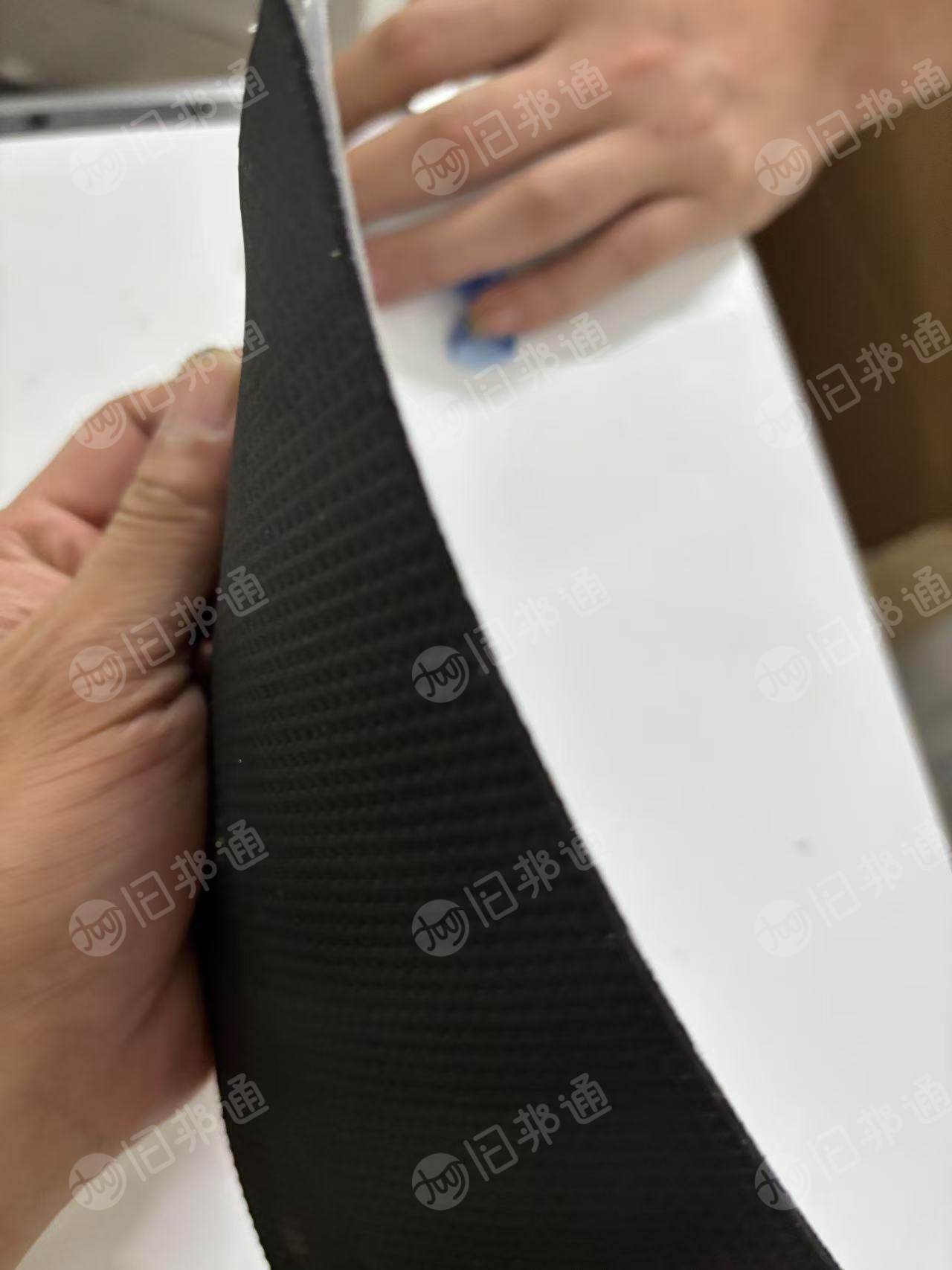 出售带胶的EVA废料，其中一面带有一张离型纸