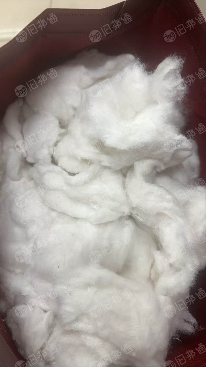长期回收开花棉，涤棉，涤纶，汽车内饰开的都可以，做隔音棉，吸音棉，毛毡布用