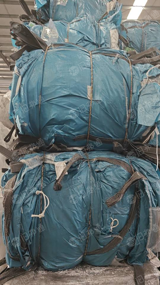 长期出售磷酸铁锂吨包（含铝塑内衬），每月一挂车，石墨吨包废料