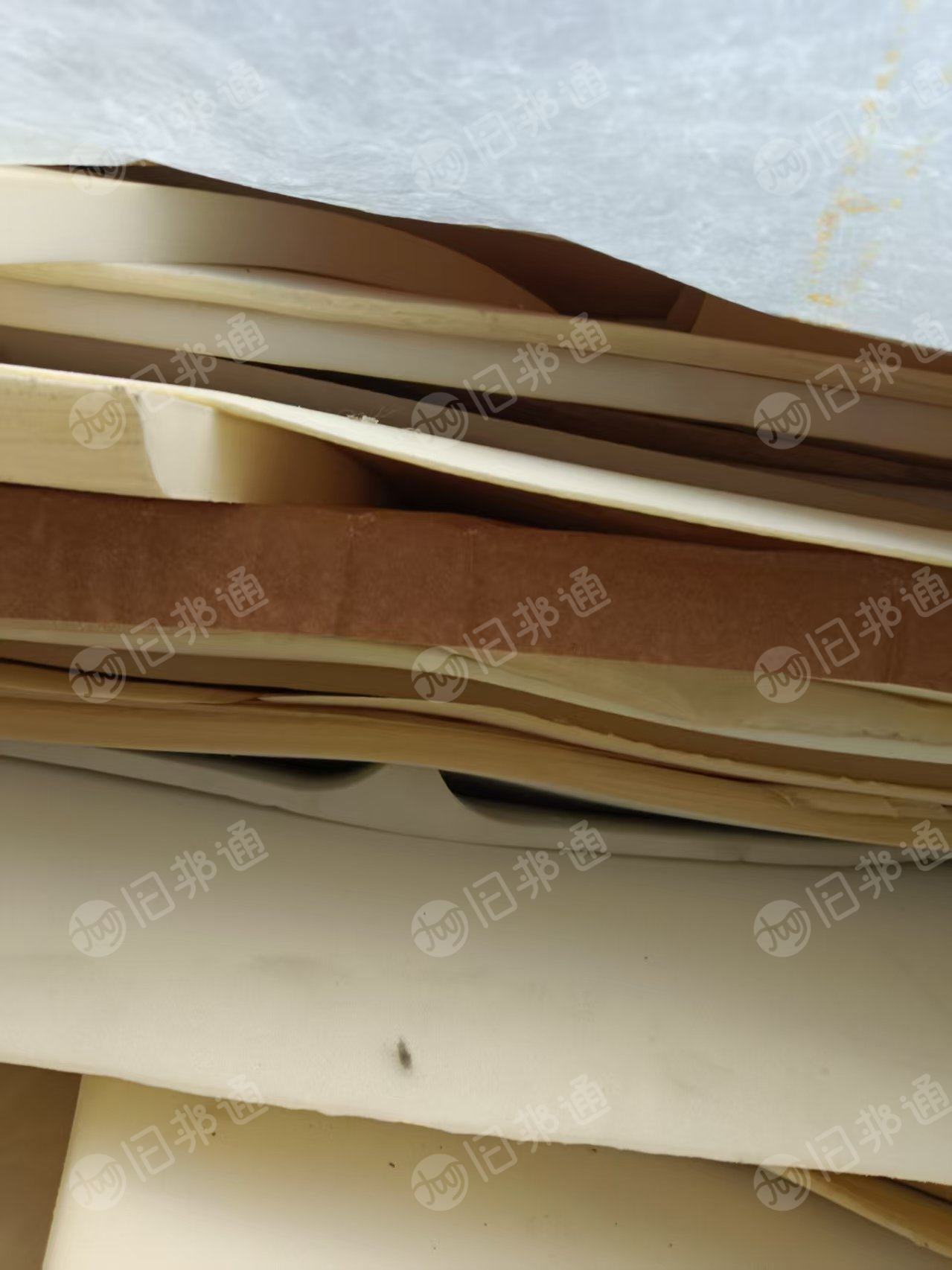 出售坐垫边角料，海绵边角料，废海绵，现货有9.6米高栏一车，货在山东泰安