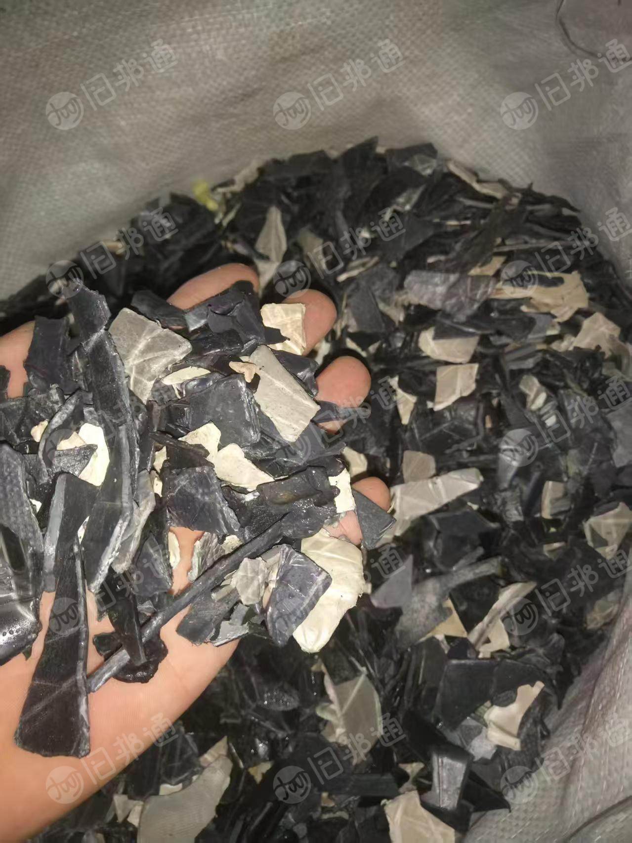 出售PP汽车内饰破碎料，水破的，月供几十吨