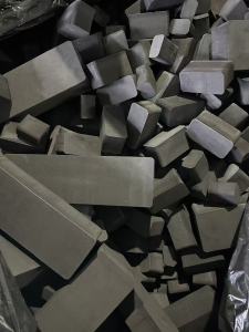 出售eva发泡料，做包装下来的边角料，月供9.6一车