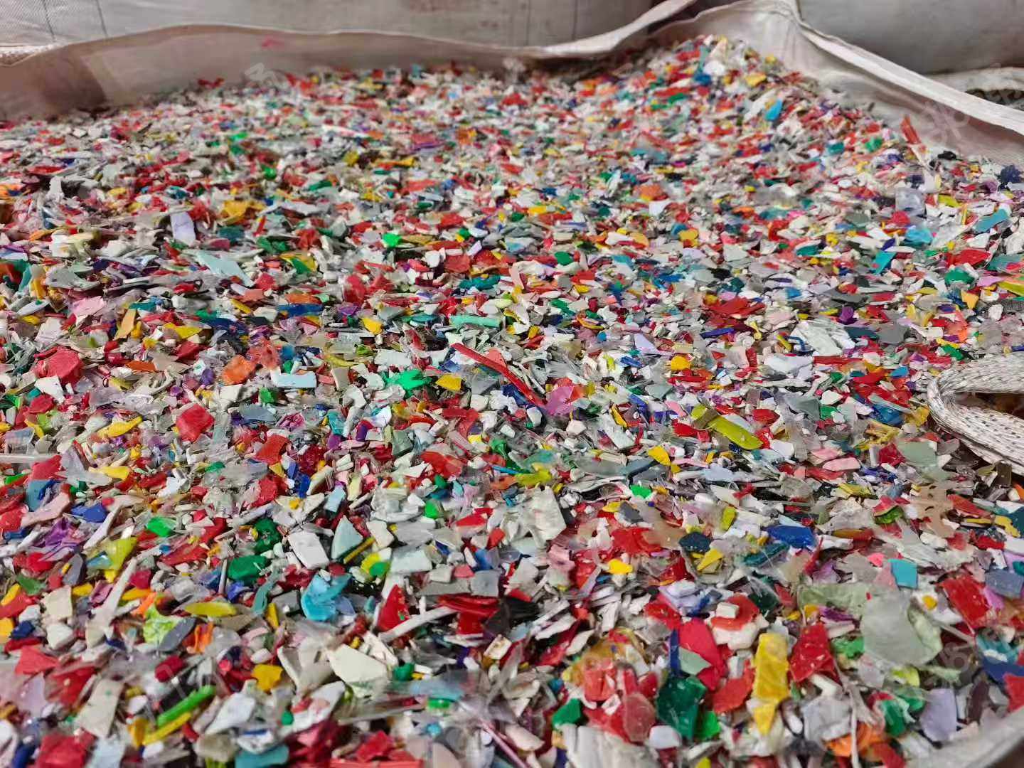 出售花丙破碎料，全漂过风选，月供200吨