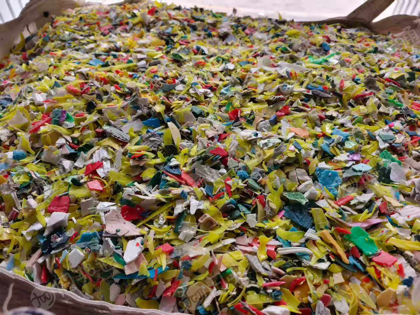 出售花丙破碎料，全漂过风选，月供200吨