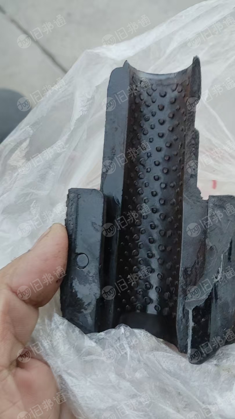 出售油田压油机上的铺助器，PA66，现货120吨