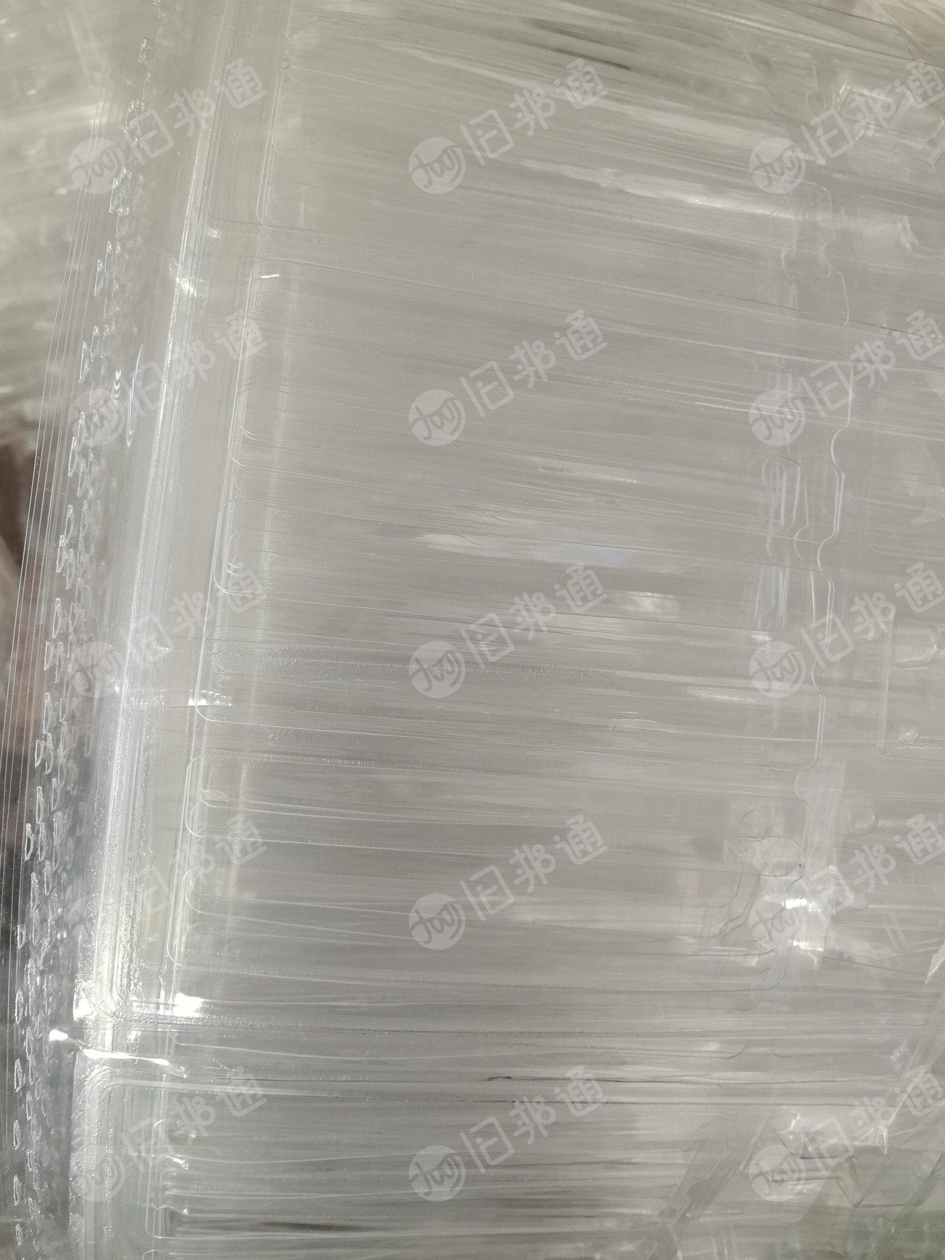 出售透明PET吸塑片边料，月供10吨