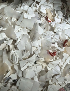 出售白乙破碎料，奶白乙破碎料