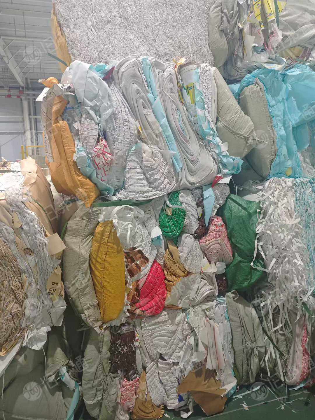 出售废不干胶纸压包料