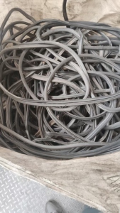 出售汽车车门的橡胶密封条