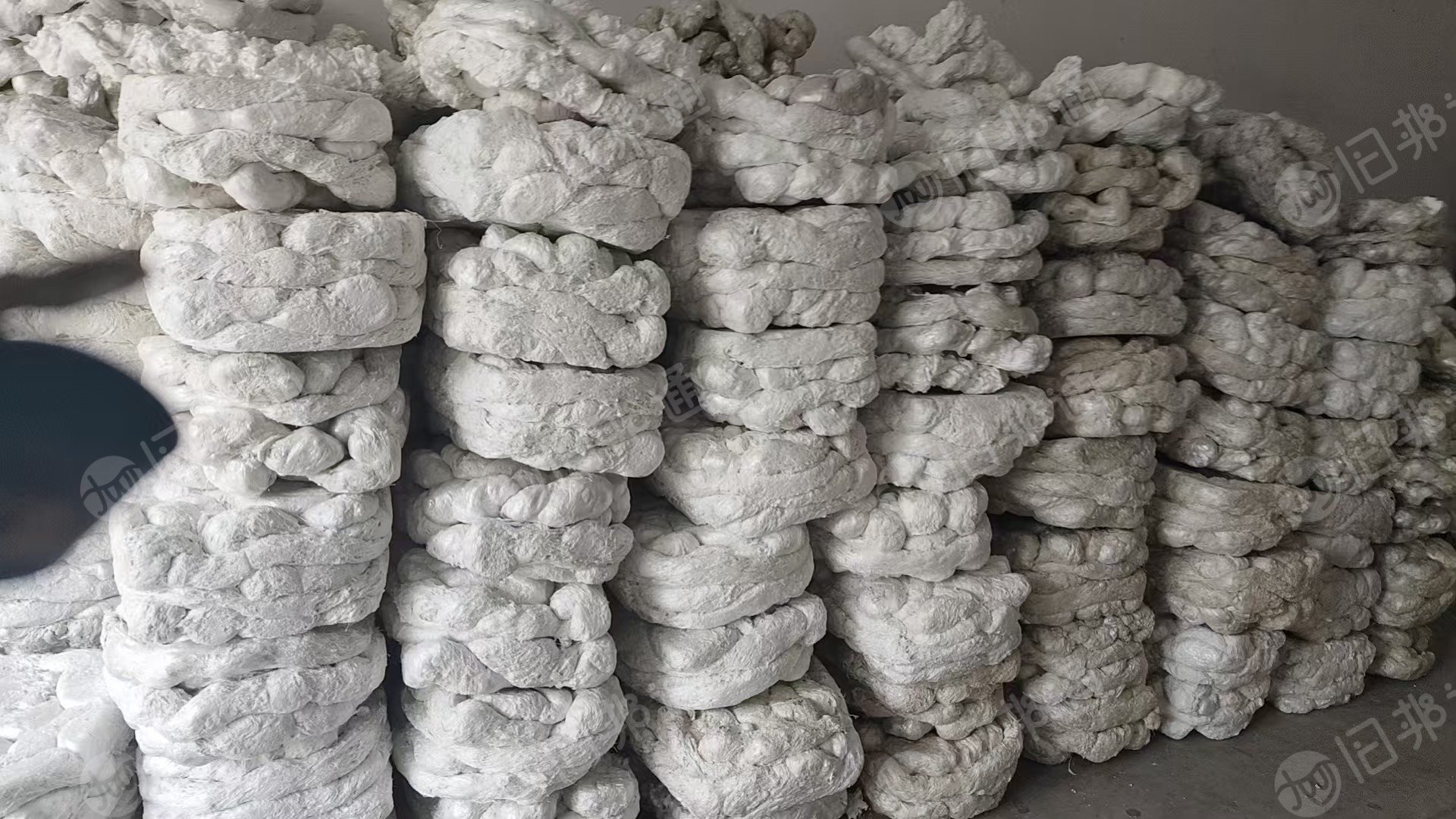 出售EPS热熔块，社会料厂货混合的，月供20多吨