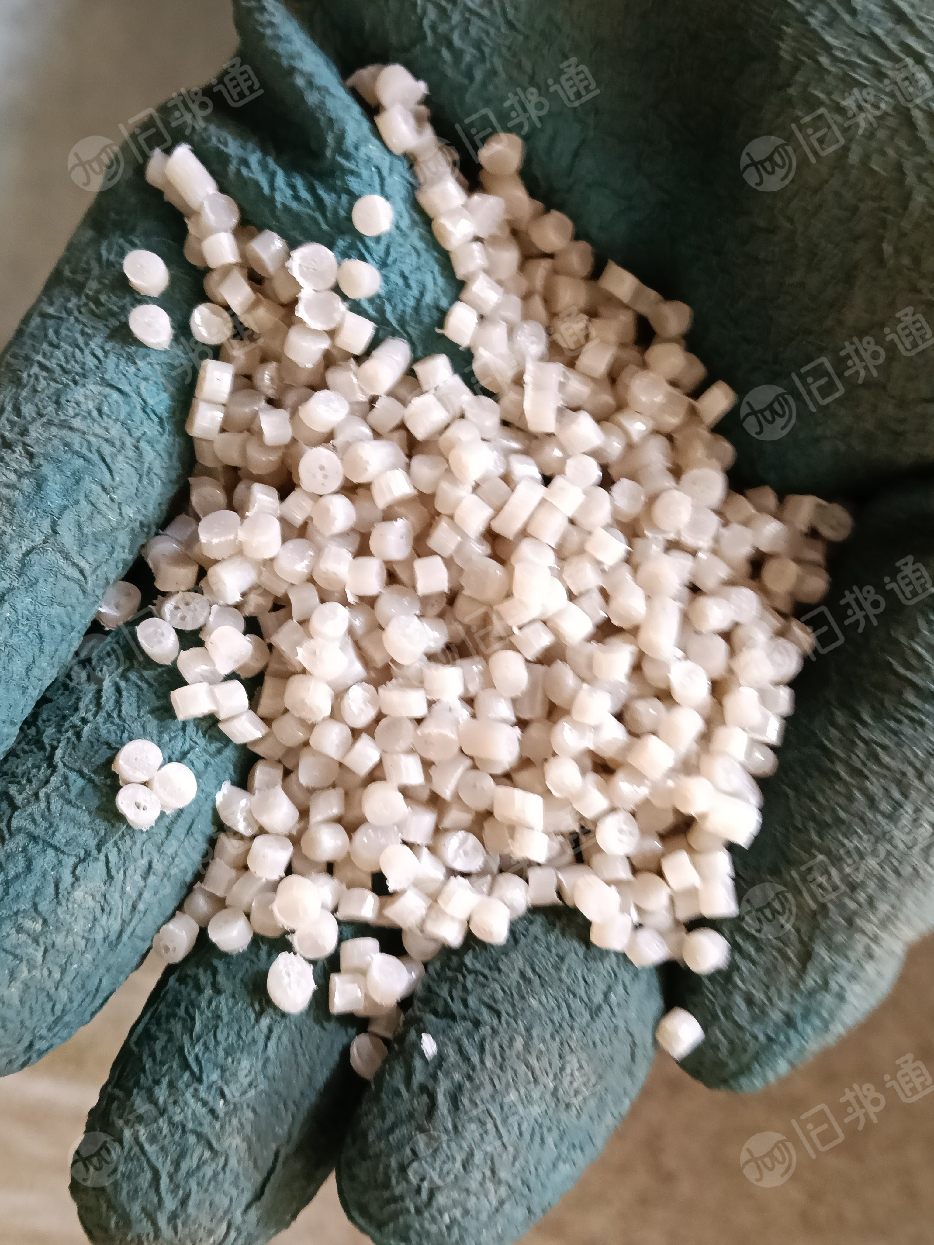 出售珍珠棉颗粒，  80和60目，长期有货