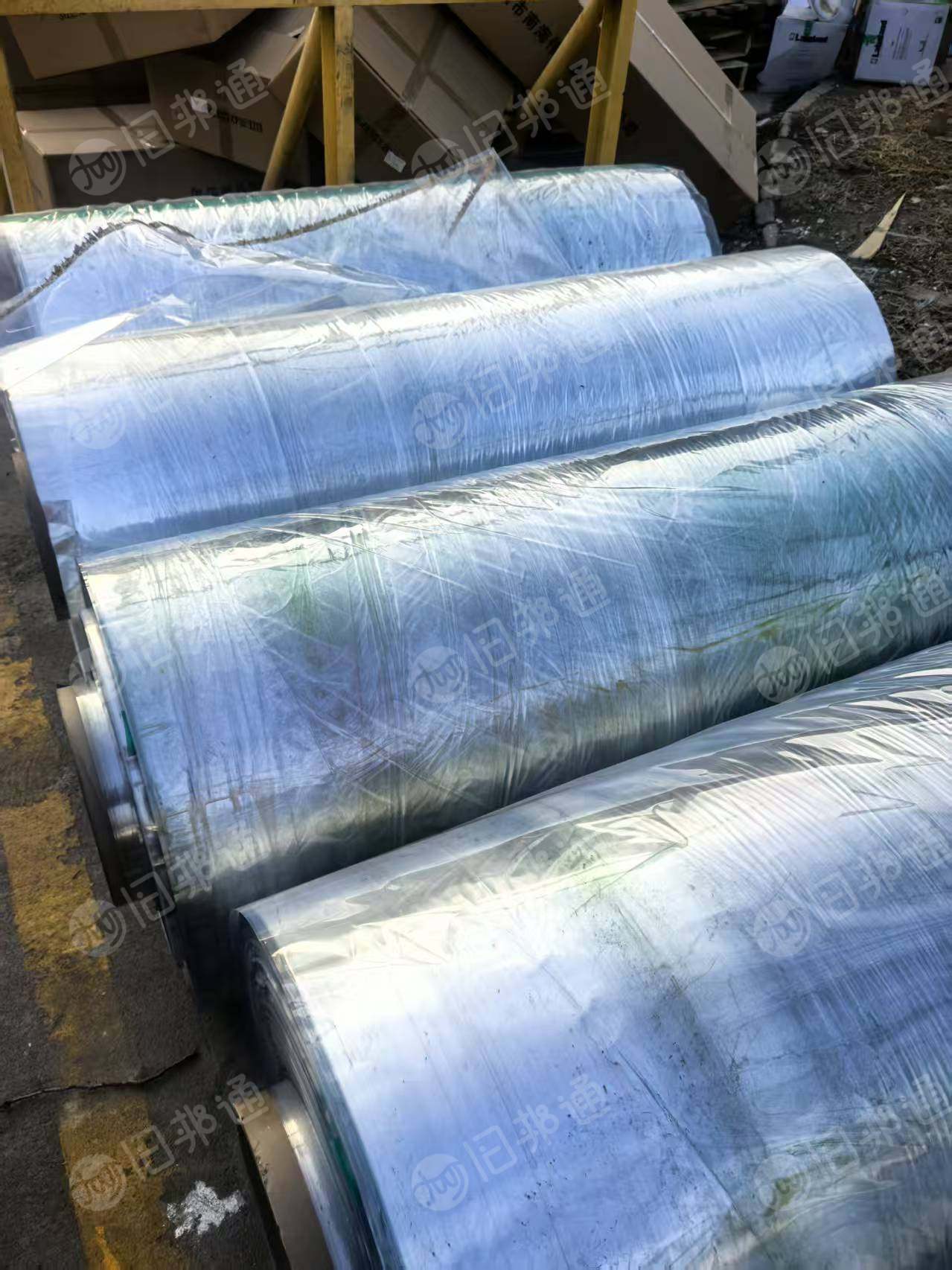 出售PET卷筒膜，表面有残留物，是一种反光颜料，月供15吨