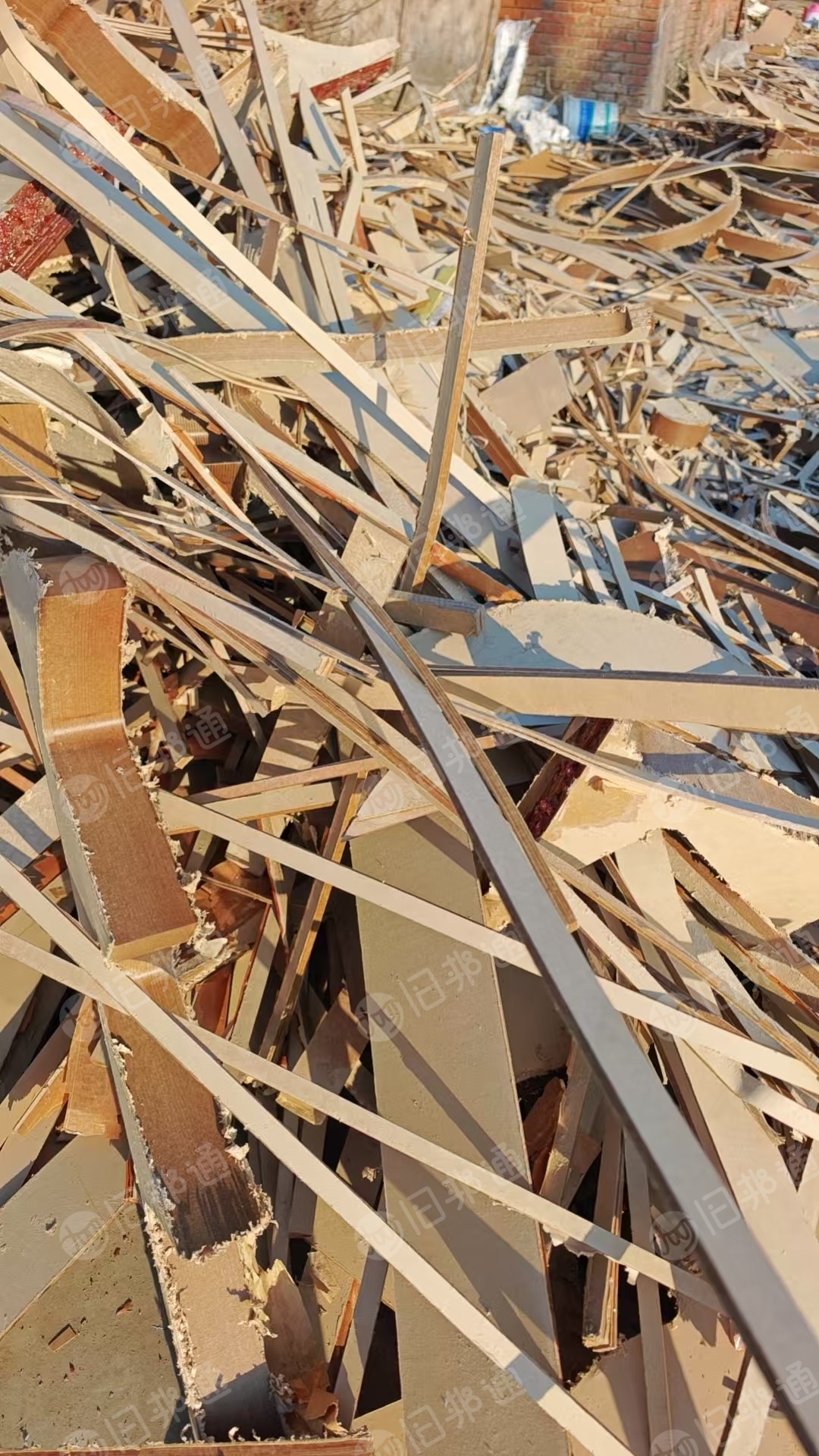 长期出售绝缘纸板边角料，有带胶和不带胶