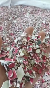 长期出售pvc树脂瓦破碎料，水粉的